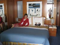 chis in Infinity cabin